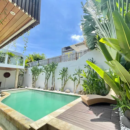 Mila'S Villa Legian  Exterior photo