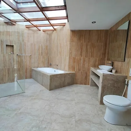 Mila'S Villa Legian  Exterior photo