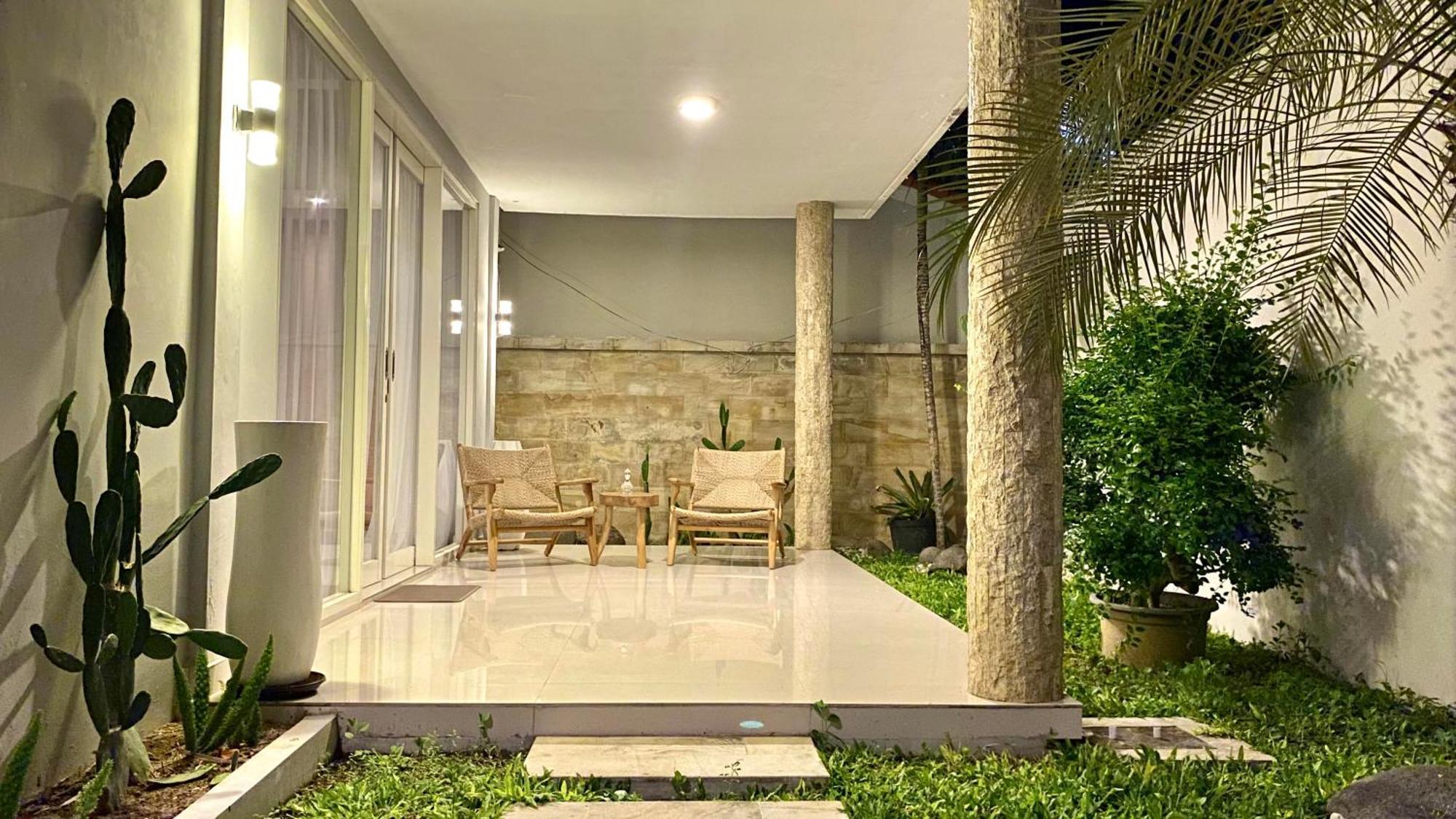 Mila's Villa Legian